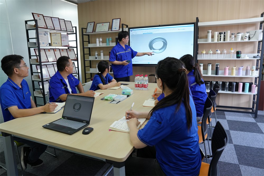 Maifeng Precision design team